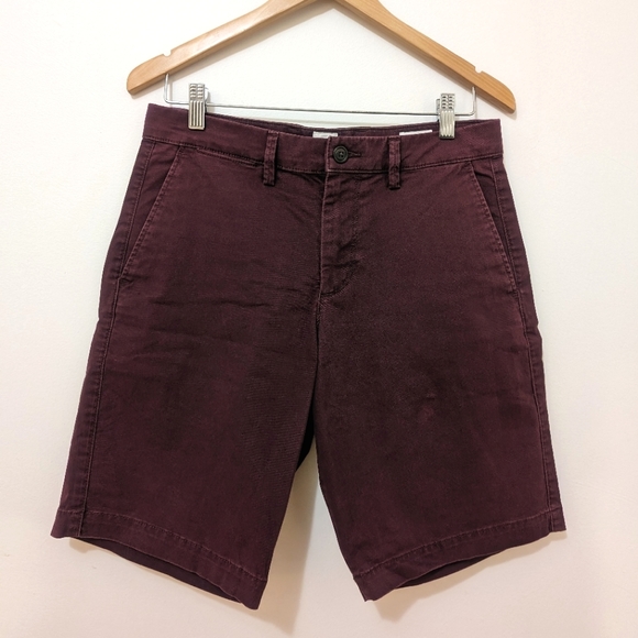 GAP Burgundy Essential Khaki 10" Shorts (Size 29) - Picture 1 of 8